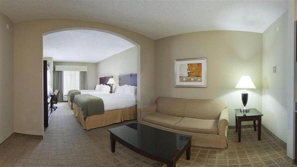 Holiday Inn Express Hotel & Suites Shawnee I-40 By Ihg Экстерьер фото