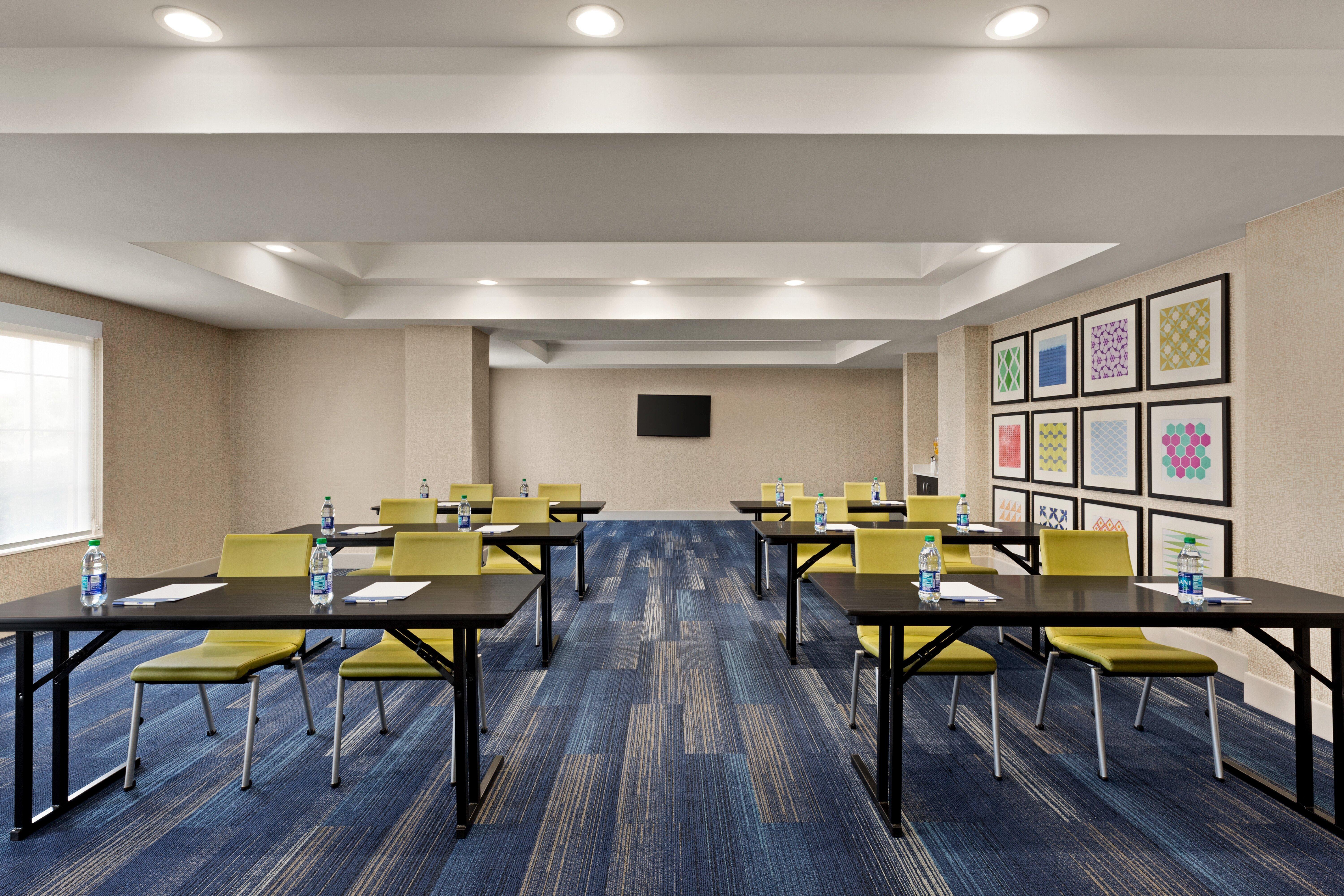 Holiday Inn Express Hotel & Suites Shawnee I-40 By Ihg Экстерьер фото